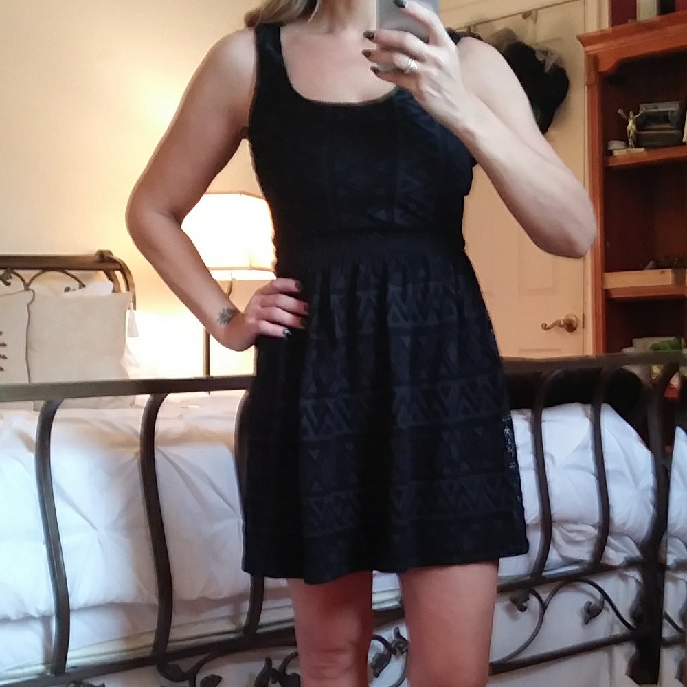 Dress - Picture 2 of 3